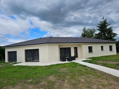 /international/fr/saint-remy-en-rollat-auvergne-310107978248/