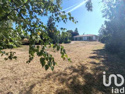 /international/fr/bouhet-charente-310100827452/