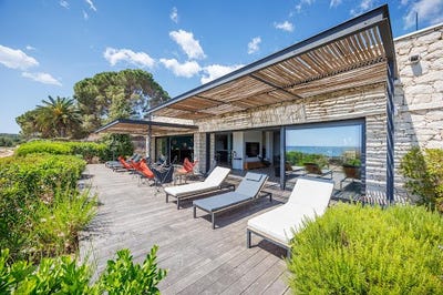 /international/fr/lecci-corsica-310099947516/