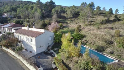 /international/fr/quillan-languedoc-roussillon-310106443632/