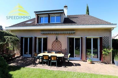 /international/fr/mandres-les-roses-ile-de-france-310099623797/