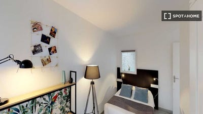 /international/fr/paris-ile-de-france-310108526581/