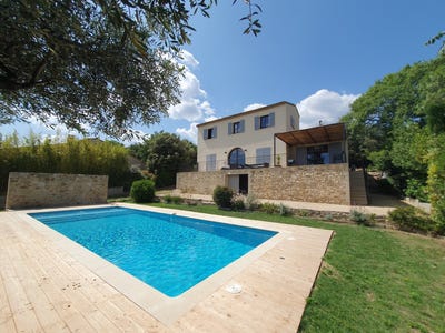 /international/fr/arpaillargues-et-aureilla-hh-15078059-arpaillargues-et-aureilla-languedoc-roussillon-310100955219/?lang=zh-cn