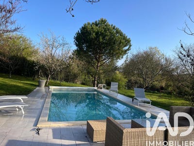 /international/fr/fondettes-centre-val-de-loire-310107216166/