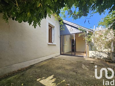 /international/fr/saint-antoine-du-rocher-centre-val-de-loire-310102634095/