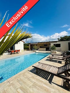 /international/fr/saint-etienne-de-fontbellon-rhone-310105824297/