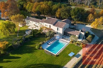 /international/fr/gordes-provence-alpes-cote-d-azur-310100907487/