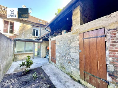 /international/fr/la-ferte-milon-picardie-310100760435/