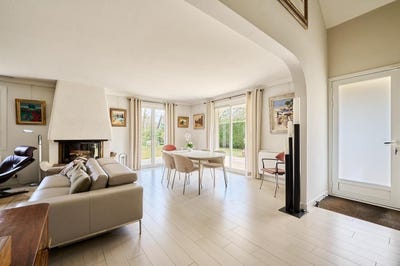 /international/fr/chevigny-saint-sauveur-burgundy-310107581282/