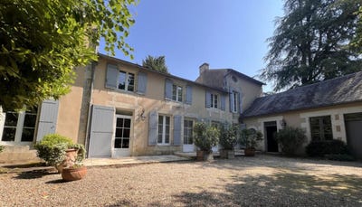 /international/fr/poitiers-charente-310108806871/