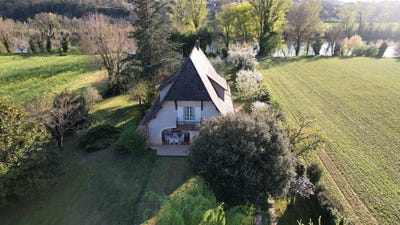 /international/fr/lamagdelaine-midi-pyrenees-310107599054/