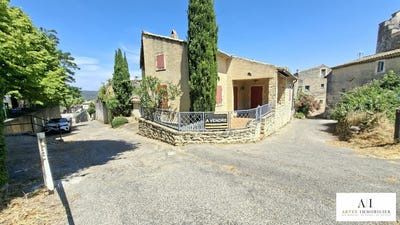 /international/fr/saint-restitut-rhone-310105823558/