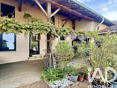 /international/fr/chevroux-rhone-310107557773/