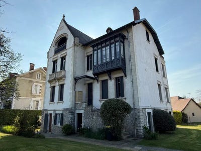 /international/fr/salies-de-bearn-aquitaine-310109636723/