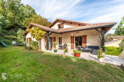 /international/fr/fontaines-sur-saone-rhone-310102811608/