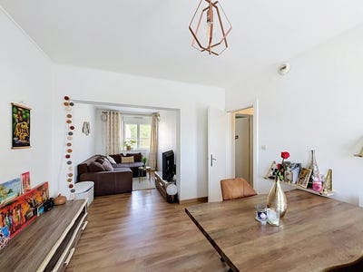 /international/fr/roussy-le-village-lorraine-310109899533/