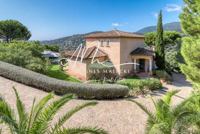 /international/fr/cavalaire-sur-mer-provence-alpes-cote-d-azur-310108366722/