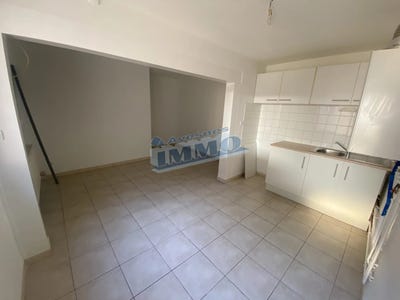 /international/fr/saint-pol-sur-ternoise-calais-310108328558/