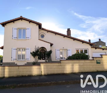 /international/fr/cerizay-charente-310107180025/
