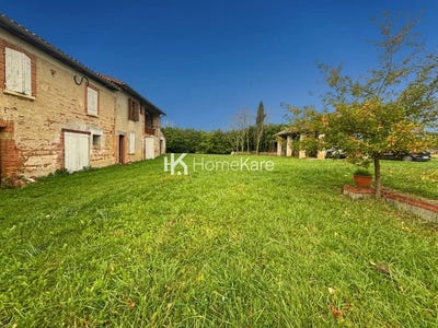 /international/fr/montesquieu-volvestre-midi-pyrenees-310108529507/