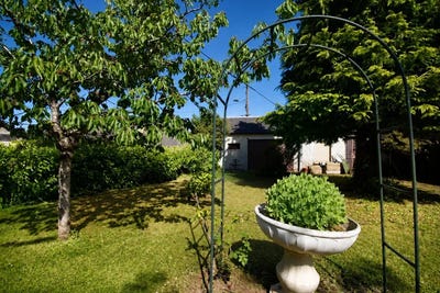 /international/fr/chateaumeillant-centre-val-de-loire-310110346886/