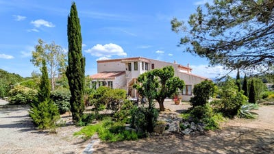 /international/fr/cesseras-languedoc-roussillon-310106596502/