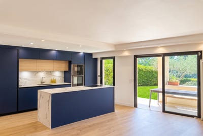 /international/fr/mougins-provence-alpes-cote-d-azur-310120115977/