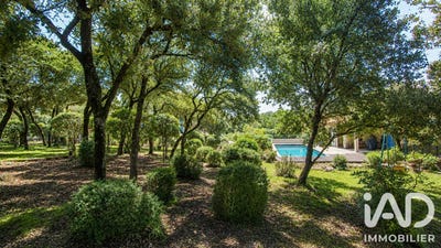 /international/fr/poulx-languedoc-roussillon-310105056184/