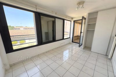 /international/fr/nimes-languedoc-roussillon-310107708300/