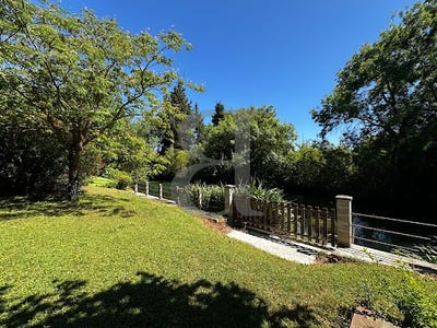 /international/fr/l-isle-sur-la-sorgue-provence-alpes-cote-d-azur-310101015174/