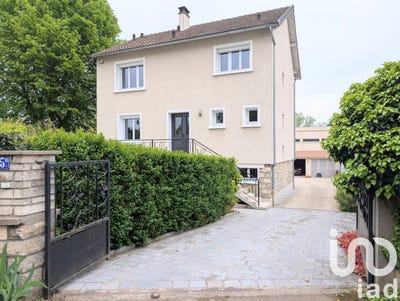 /international/fr/saint-cyr-l-ecole-ile-de-france-310099114905/?lang=de