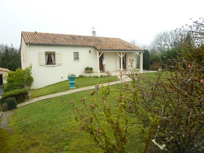 /international/fr/montmorillon-charente-310098711645/
