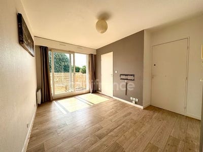 /international/fr/la-rochelle-charente-310100762904/
