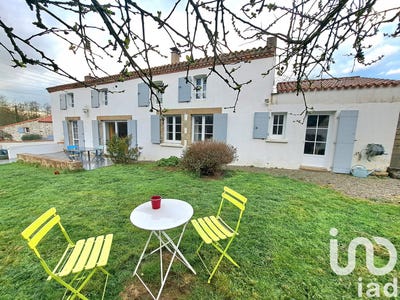 /international/fr/la-ferriere-pays-de-la-loire-310098808838/?lang=en