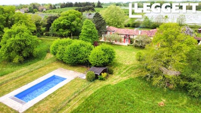 /international/fr/villeneuve-de-marsan-aquitaine-120092427593/