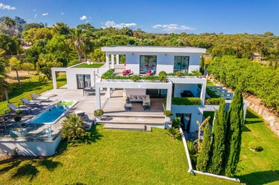 /international/fr/sainte-lucie-de-porto-vecchio-corsica-310100388095/
