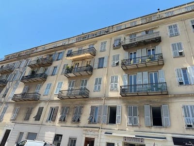 /international/fr/nice-provence-alpes-cote-d-azur-310101135367/?lang=en