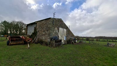 /international/fr/aizenay-pays-de-la-loire-310105058272/