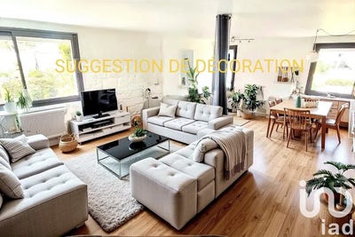 /international/fr/fougeres-brittany-310100234375/