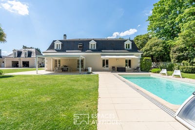 /international/fr/tours-centre-val-de-loire-310107026044/