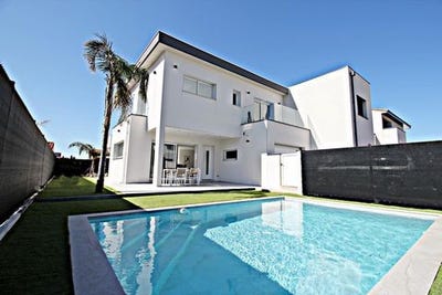 /international/fr/saint-cyprien-languedoc-roussillon-310100176646/