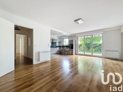 /international/fr/nanterre-ile-de-france-310100136377/