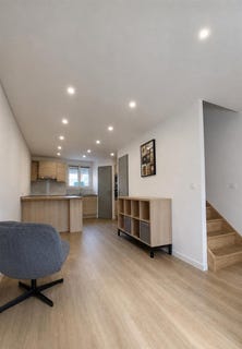 /international/fr/porte-de-savoie-rhone-310108088035/