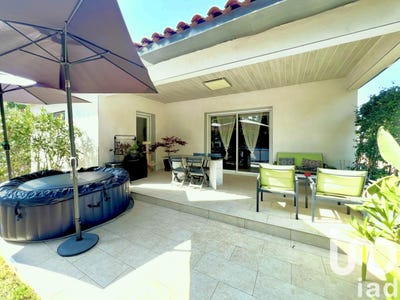 /international/fr/sainte-anastasie-languedoc-roussillon-310101560916/?lang=fr