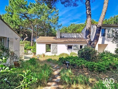 /international/fr/les-portes-en-re-charente-310107766269/