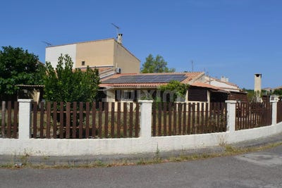 /international/fr/arles-provence-alpes-cote-d-azur-310100877024/