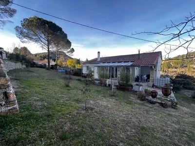 /international/fr/anduze-languedoc-roussillon-120091785576/