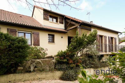 /international/fr/clermont-ferrand-auvergne-310097946597/