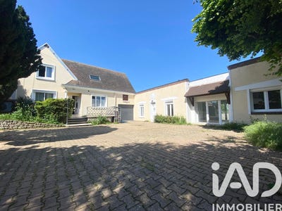 /international/fr/tremblay-les-villages-centre-val-de-loire-310107971464/