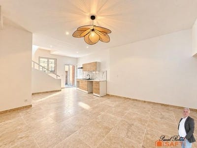 /international/fr/puisserguier-languedoc-roussillon-310107221635/